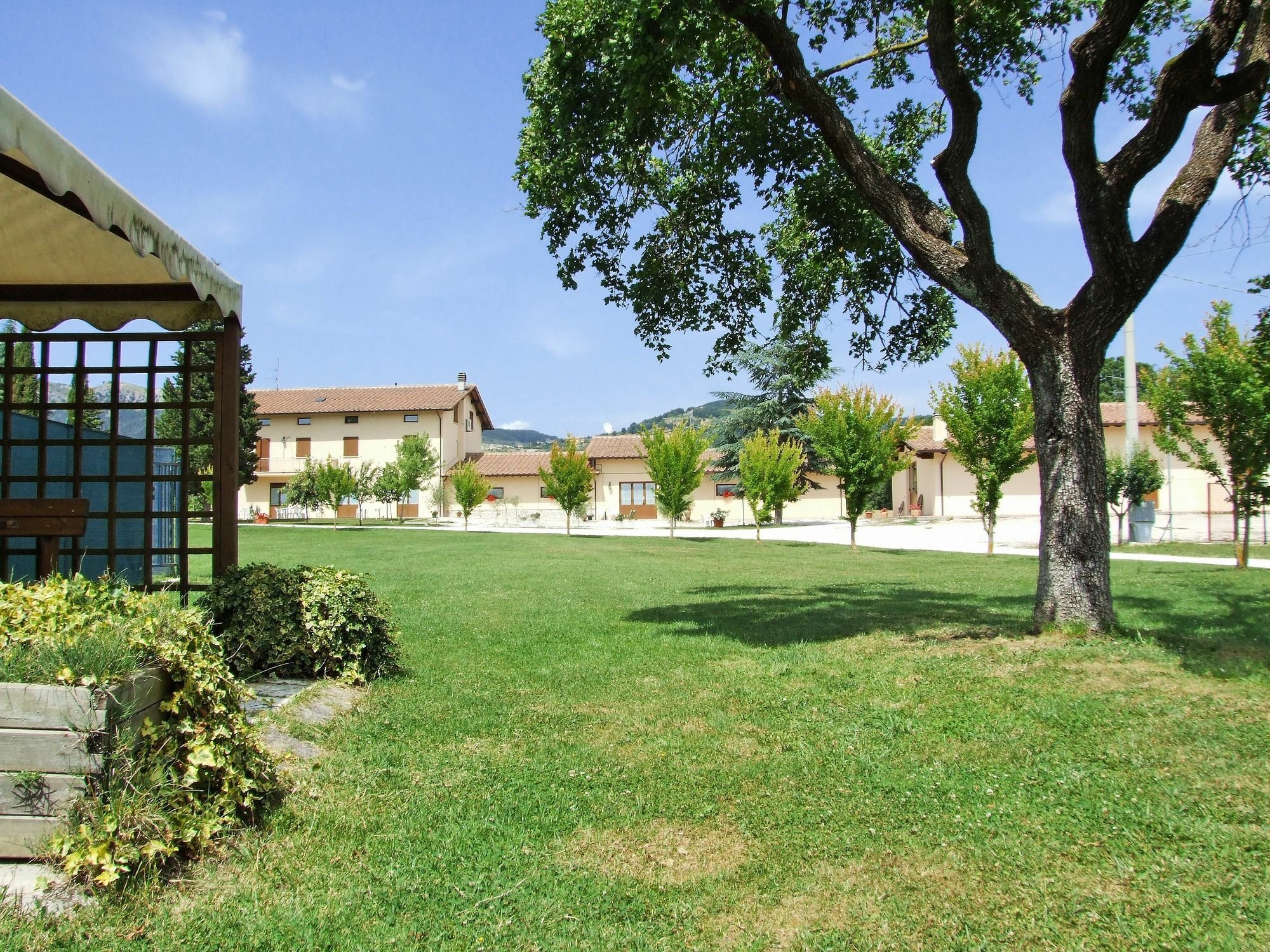 Agriturismo Casella Del Piano 구비오 외부 사진